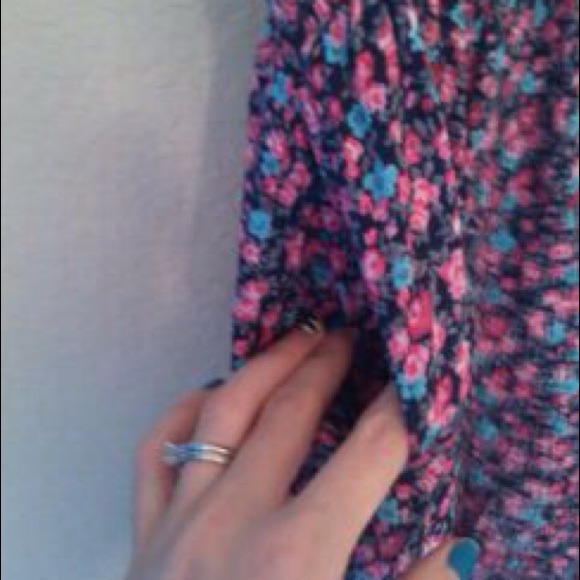 ❌SOLD ON VINTED❌ Adorable tank floral dress with p - Picture 2 of 4