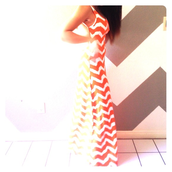 Bundled!!!! 2 orange maxi's