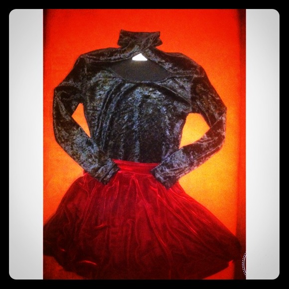 🔴SOLD in bundle Vintage crushed velvet top
