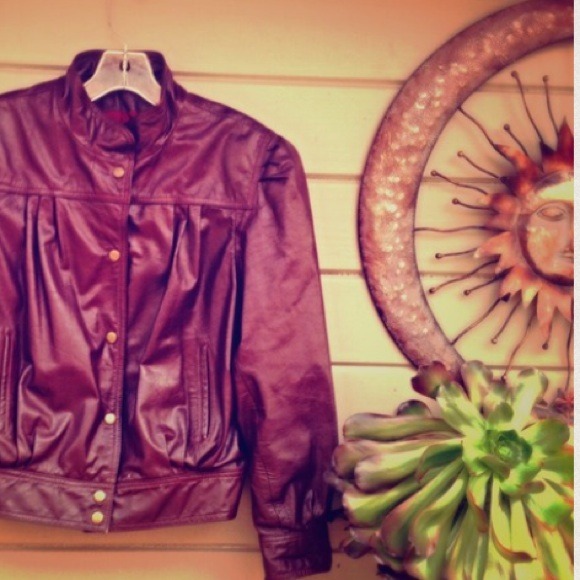 ✳️PRICE DROP ✳️  80's eggplant purple jacket - Picture 3 of 3