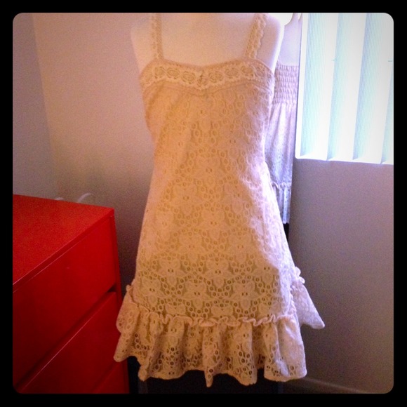 Lace dress brand new no tags