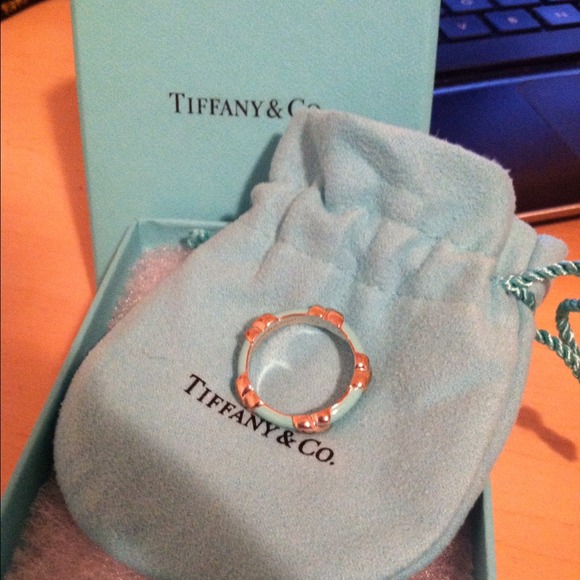 SOLDAuthentic Tiffany & Co. Enamel Ring Sz.7.5 MIN - Picture 1 of 4