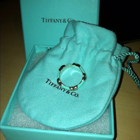 SOLDAuthentic Tiffany & Co. Enamel Ring Sz.7.5 MIN - Picture 2 of 4