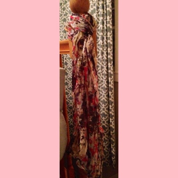 Scarf - Picture 3 of 3