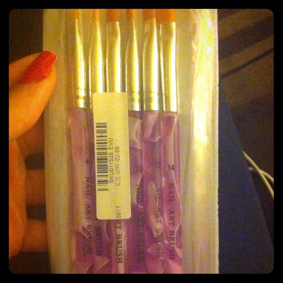 Set of acrylic brushes