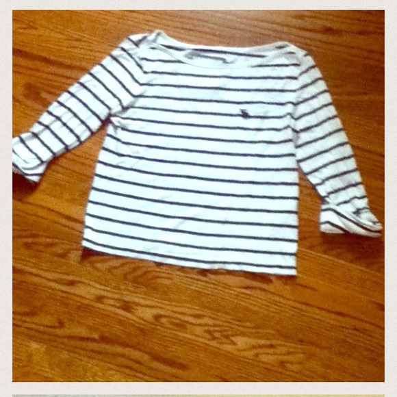 XxSOLD IN BUNDLExX Abercrombie & Fitch Striped Top