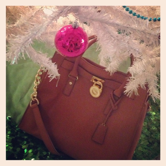 Michael Kors Large Hamilton Tote