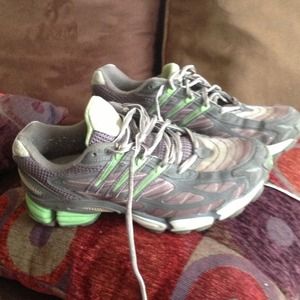 Adidas women running shoes