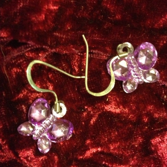 Purple butterfly earrings!💜JUST REDUCED!🎉🎈 - Picture 1 of 1