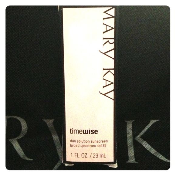 Mary Kay ***BUNDLED/SOLD***