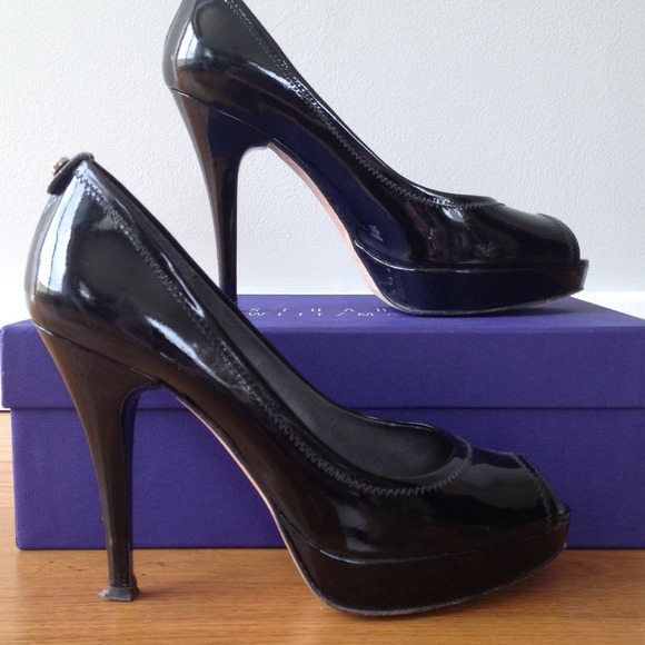 🔥Smokin Stuart Weitzman pumps🔥 - Picture 4 of 4