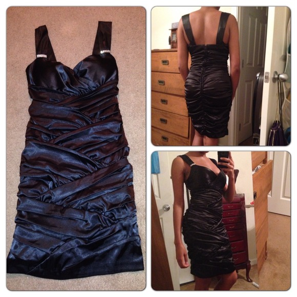 🚫SOLD🚫Little black dress!💋 - Picture 2 of 3