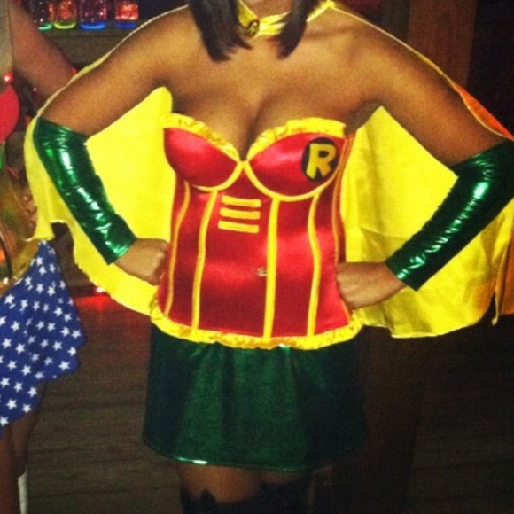 ⚡️Robin Halloween costume❤️ MUST SELL