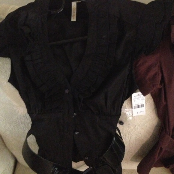 Cute shirt bundle - Picture 3 of 4