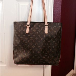 LV tote- on hold