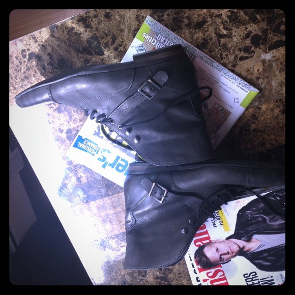 Denna$ozzy short boot
