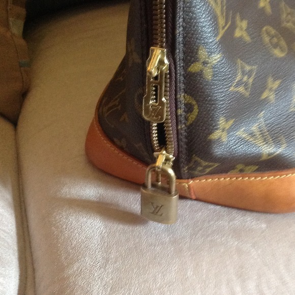 Vintage Louis Vuitton Alma bag, Make me an offer - Picture 2 of 3