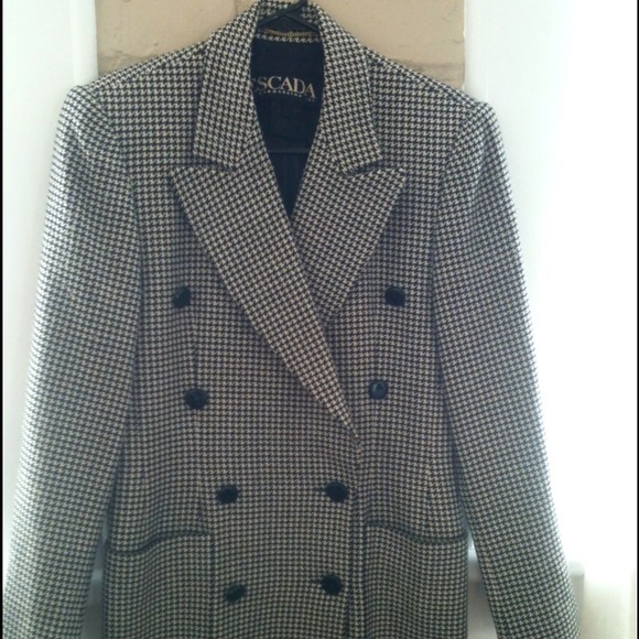 Houndstooth Escada blazer