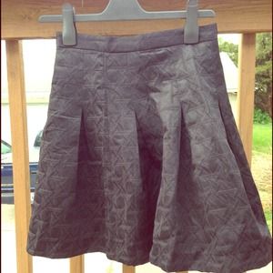Black patterned pleated skirt