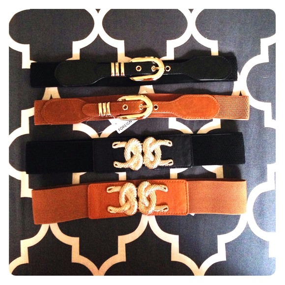 Set of 4 foreign exchange belts, NS, new!