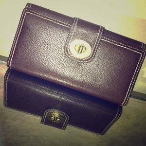 ⭐️REDUCED PRICE⭐️ Coach Wallet