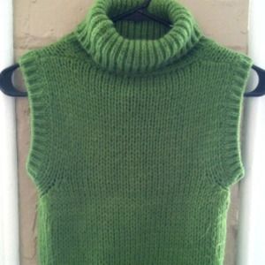 Price cut! Green Dolce and Gabbana sweater