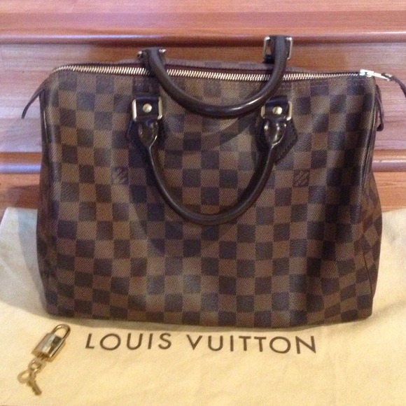 💢SOLD TO OTHER SITE💢Authentic LV Damier Speedy