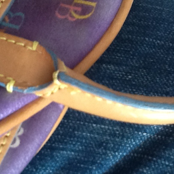 Additional pics of Dooney and Bourke backpack - Picture 3 of 4