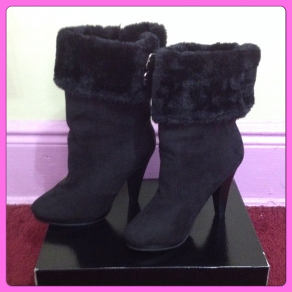 🎉HOST PICK 4/29🎉Black Fur Top Boots