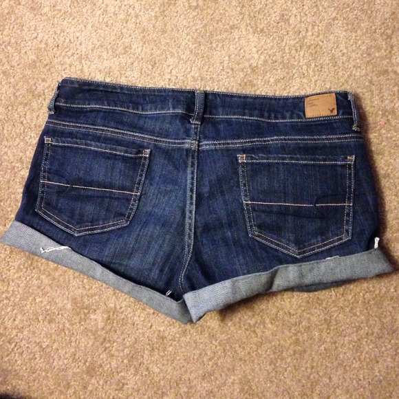 💥SOLD💥American Eagle Jean Shorts - Picture 2 of 2