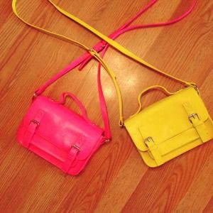 Neon Bags !