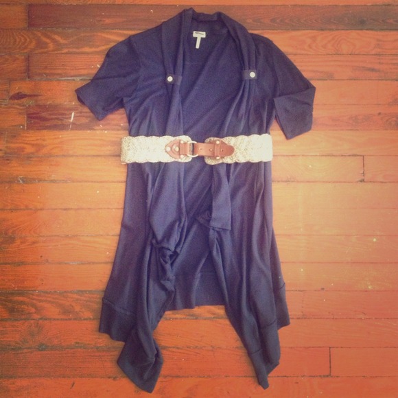 ❗🎉 REDUCED 🎉❗Splendid navy blue draped cardigan