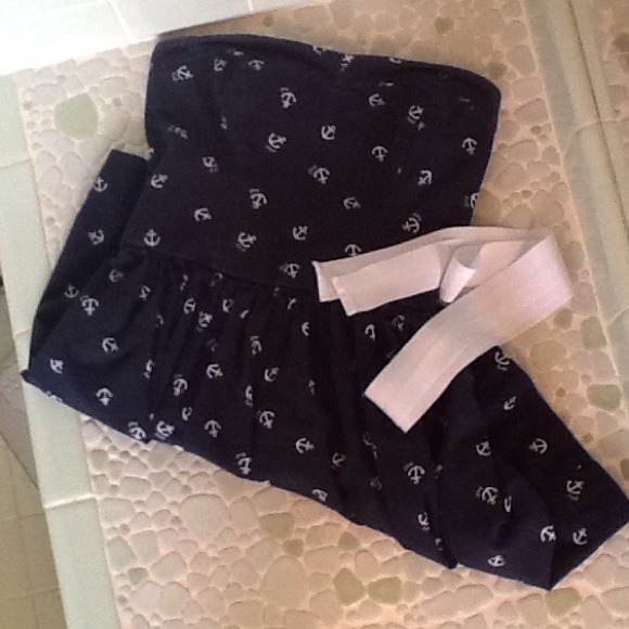 STRAPLESS ABERCROMBIE & FITCH DRESS