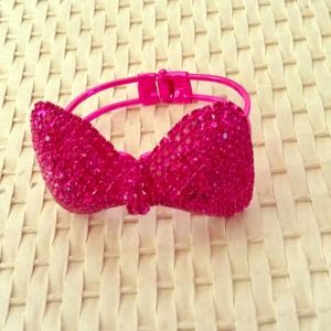 Gorgeous pink rinestone Hello Kitty bracelet!!