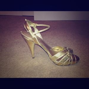 Gold Colin Stuart heels
