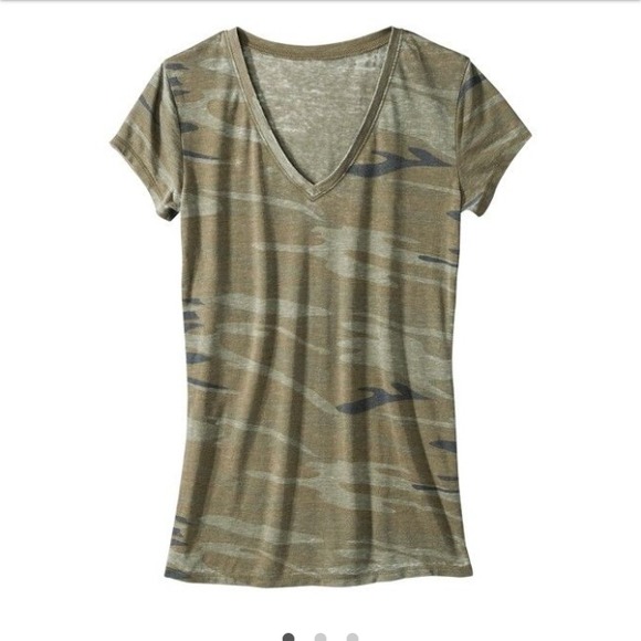 Camo tee