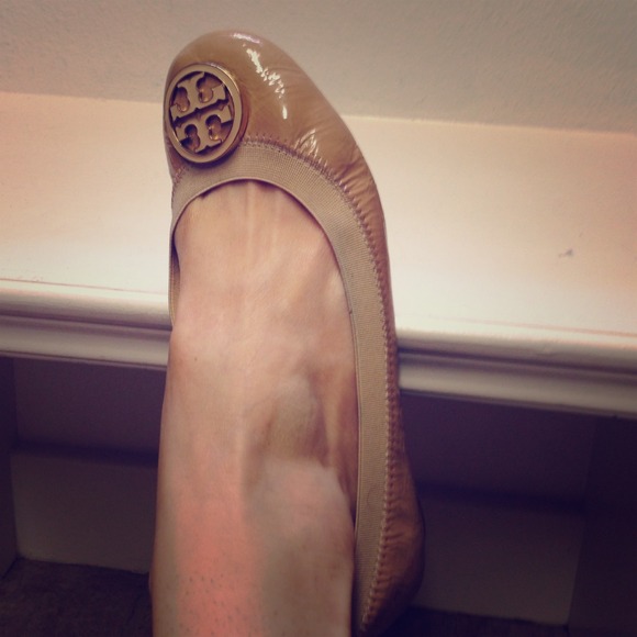 Nude Tory Burch Flats
