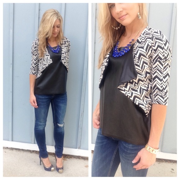 Jackets & Blazers - New cropped chevron print knit blazer