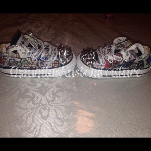 Custom Converse - Picture 3 of 4