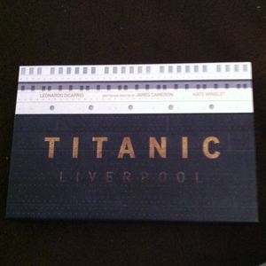 Titanic collectors set