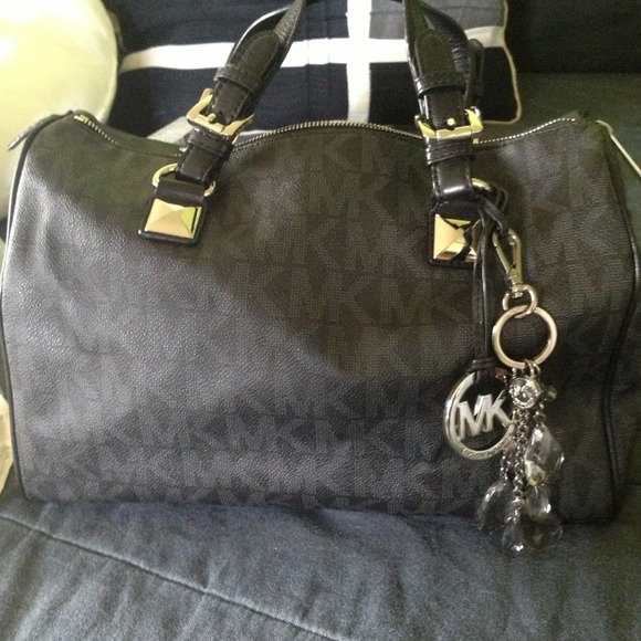 SOLD Brand New Michael Kors purse - Picture 2 of 4