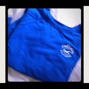 Hollister sweater