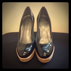 Stuart Weitzman patent wedges