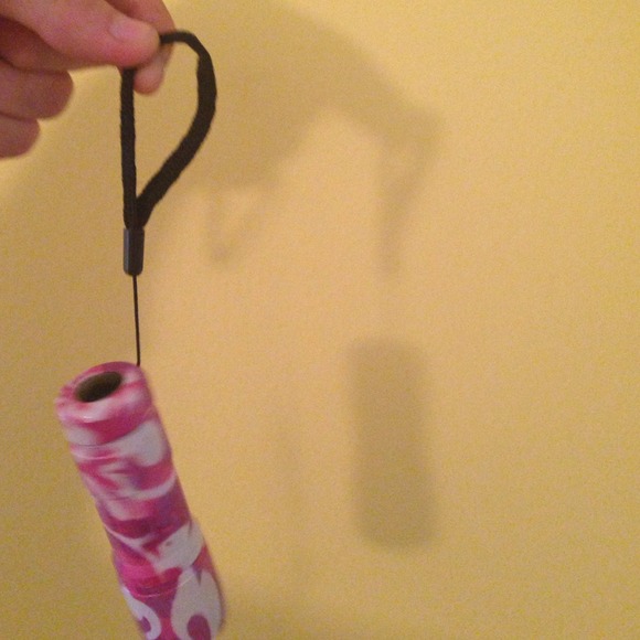 A mini flash light - Picture 4 of 4