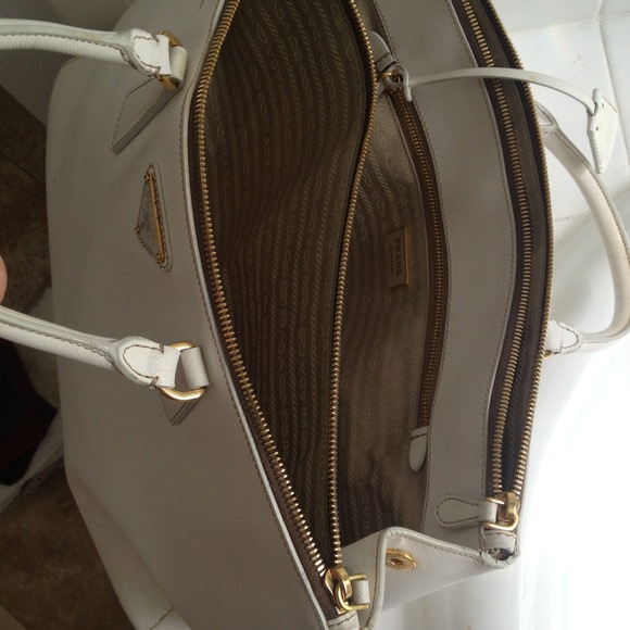 Prada Handbag - Picture 4 of 4