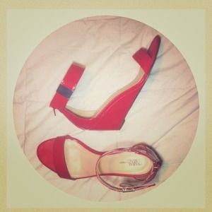 Red wedge👠👠SOLD👠👠