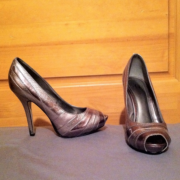 Pewter Heels