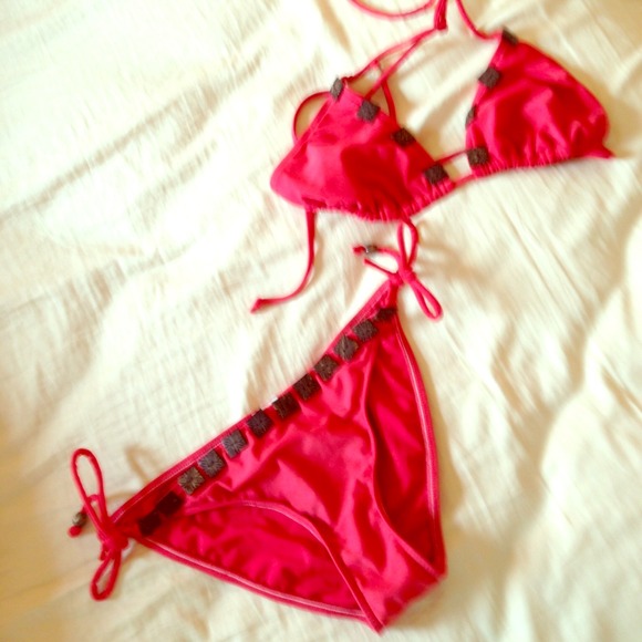 Bathing suit