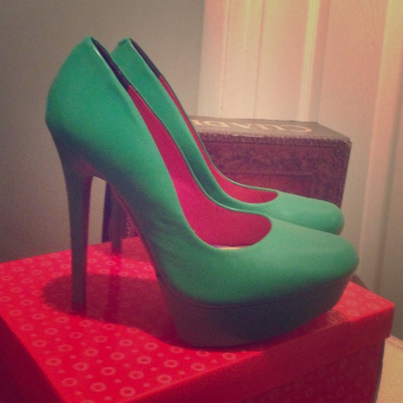 Brand new green heels..
