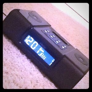 iHome speaker dock alarm clock